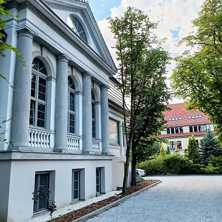 Hotel Stare Kasyno 3*
