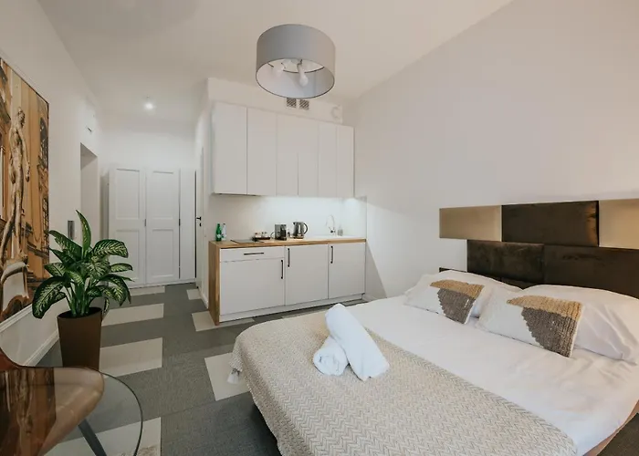 Stare Kasyno 3* Wroclaw