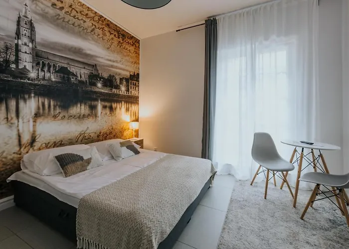 מלון Stare Kasyno 3*