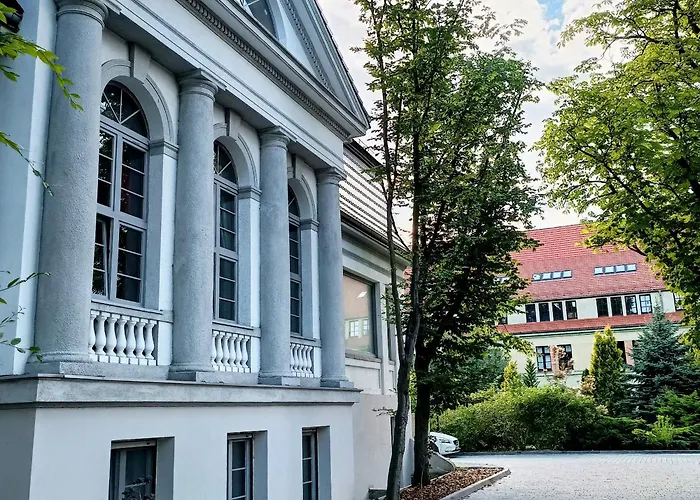 מלון Stare Kasyno 3*